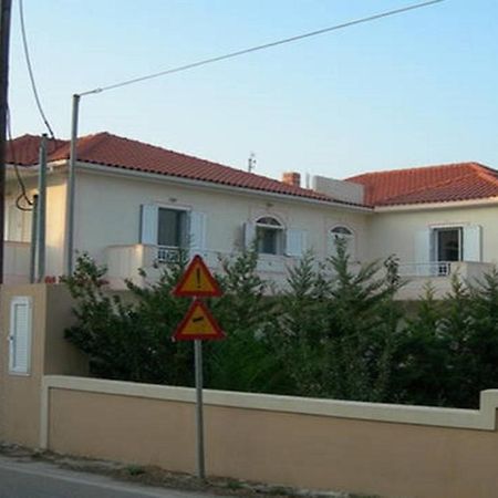 KhelmátaTheasis House公寓 外观 照片